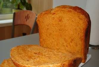 Wheat-rye bread with paprika and flaxseeds