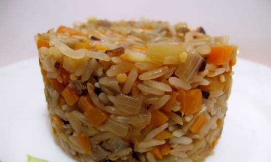 אורז מטוגן עם ירקות (ללא מים)