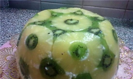 Cake with pineapple, kiwi and melon soufflé