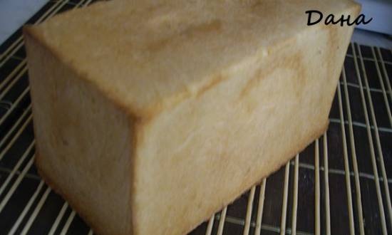 לחם מעוצב עם פשתן, חמניות ושומשום (Le pain de mie aux cereales Frederic Lalo)