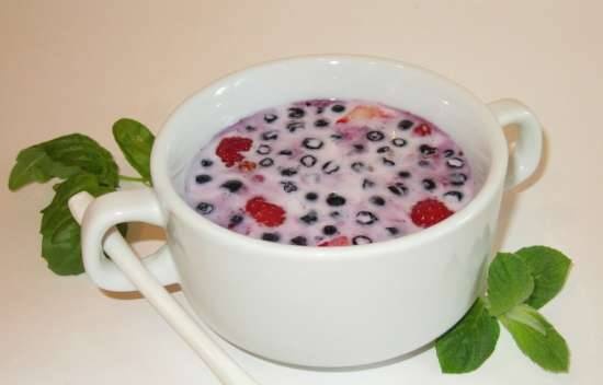 Milk with blueberries and strawberries