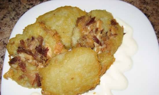 Potato pancakes (dranniki) with baked
