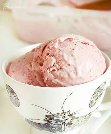 גלידה "תות עם מסקרפונה" (יצרנית גלידה מותג 3812)