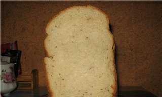 לחם חרמון עם זרעי קימל וכוסברה (יצרנית לחם)