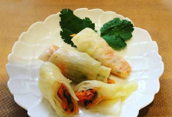 Cabbage cigarillos with carrots and garlic in marinade