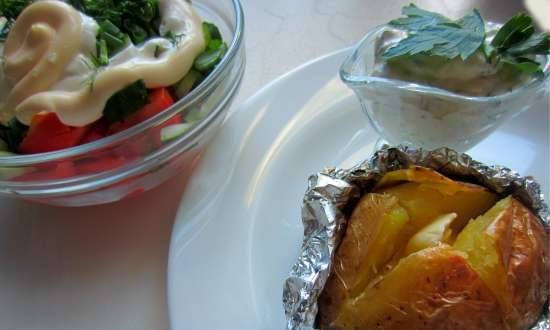 תפוחי אדמה "Papasad" עם רוטב גבינה - מומחיות של מסעדת "לידו"