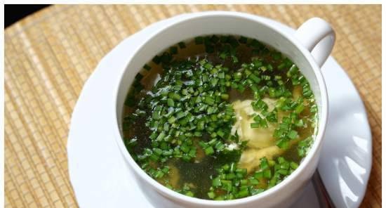 Mizuna cabbage soup with egg