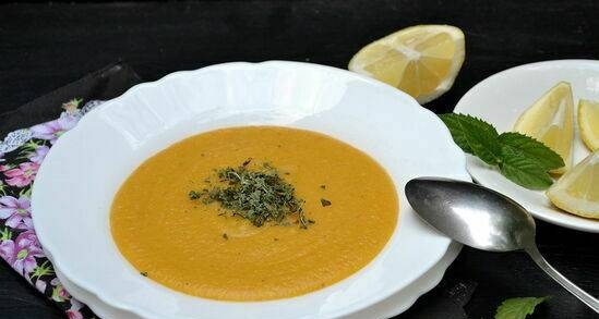 Turkish soup Ezogelin (multicooker Redmond RMC-02)
