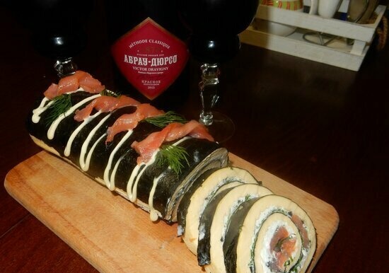 Snack roll with nori Tsarsky