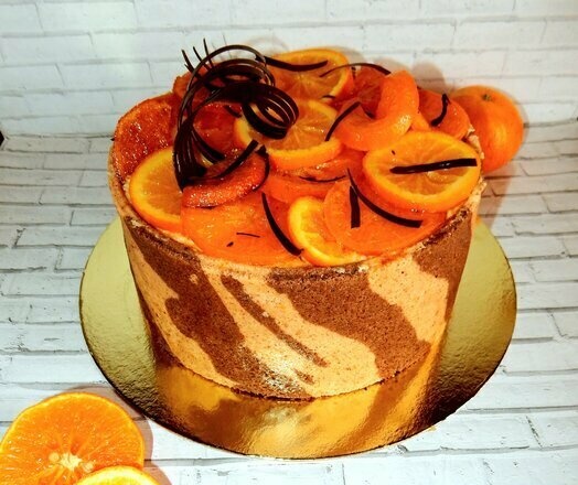 Cake with citrus soufflé "Tigris"