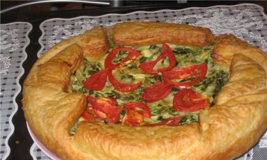 Puff pie with green onions