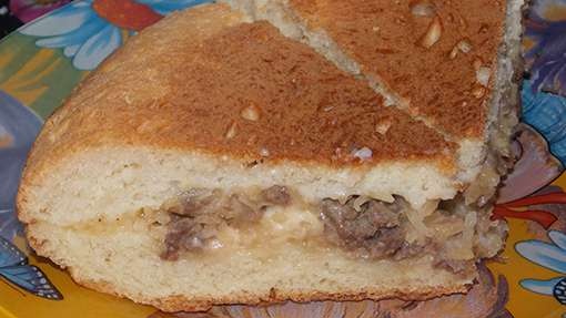 פשטידה עם בשר, גבינה ותפוחי אדמה (רב-קוקר רדמונד RMS-02)