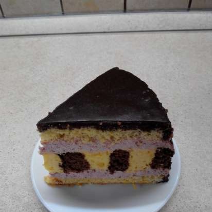 עוגת הדר שוקולד עם מוס תות