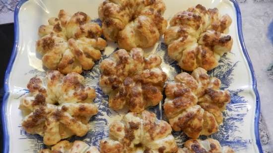 Pineapple and apple puffs