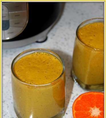 Vitamin smoothie with sea buckthorn and Chia seeds (Vitek VT-2620 soup blender)