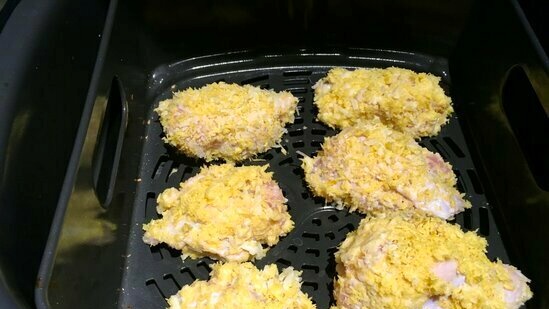 Tempura from the shoulder part of chicken wings with cheese in the Airfryer mode (Ninja grill and others)