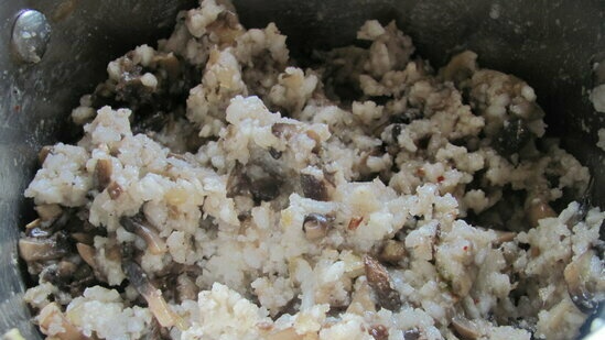 Rice and mushroom meatballs baked with mushroom sauce (lean)