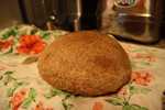 Freshly ground bread 100% as rustic whole grain