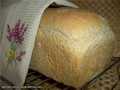 לחם עם קמח מלא איטלקי וגבינת קוטג '