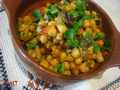 Chickpeas with vegetables