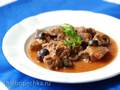 Lamb stew with olives