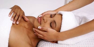 Facial massage is a guarantee of its beauty