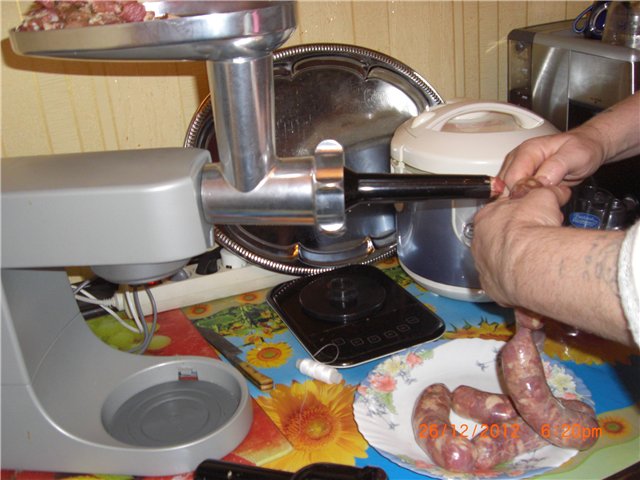 מכונת מטבח קנווד: עבודה עם אביזרים נלווים